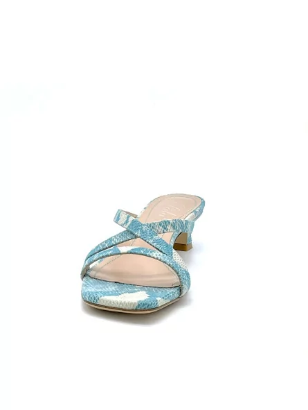 Light blue python style leather mule. Leather lining, leather sole. 3,5 cm heel.