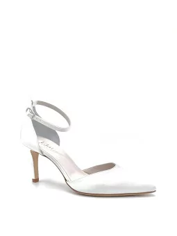 100% white silk D'Orsay with an ankle strap. Leather lining. Leather sole. 7,5 c
