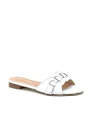 White leather mule with intertwined band. Leather lining, leather sole. 1 cm hee