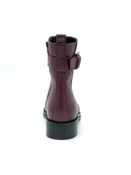 Bordeaux leather boot with metal buckle. Leather lining, rubber sole. 3,5 cm hee