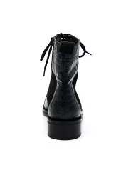 Black leather, suede and printed leather boot. Leather lining, rubber sole. 3,5 
