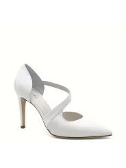 White laminate fabric pump with a strap. Leather lining. Leather sole. 9,5 cm he