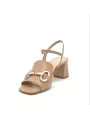 Tan leather sandal with gold clamp accessory. Leather lining. Leather sole. 5,5 