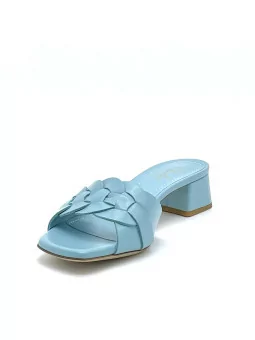 Light blue leather mule with intertwined band. Leather lining. Leather sole. 3,5