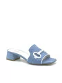 Blue jeans fabric mule with white accessory. Leather lining. Leather sole. 3,5 c
