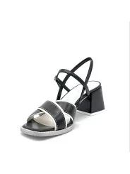Black and white leather sandal. Leather lining. Leather sole. 5,5 cm heel.
