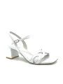 White leather sandal with intertwined band. Leather lining. Leather sole. 5,5 cm