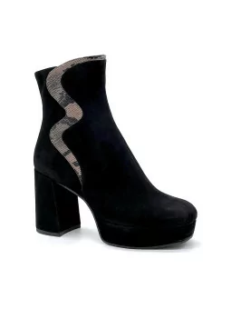Black suede boot with brown printed leather insert. Leather lining, rubber sole.