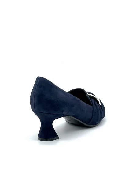 Blue suede pump with light gold accessory. Leather lining, leather and rubber so