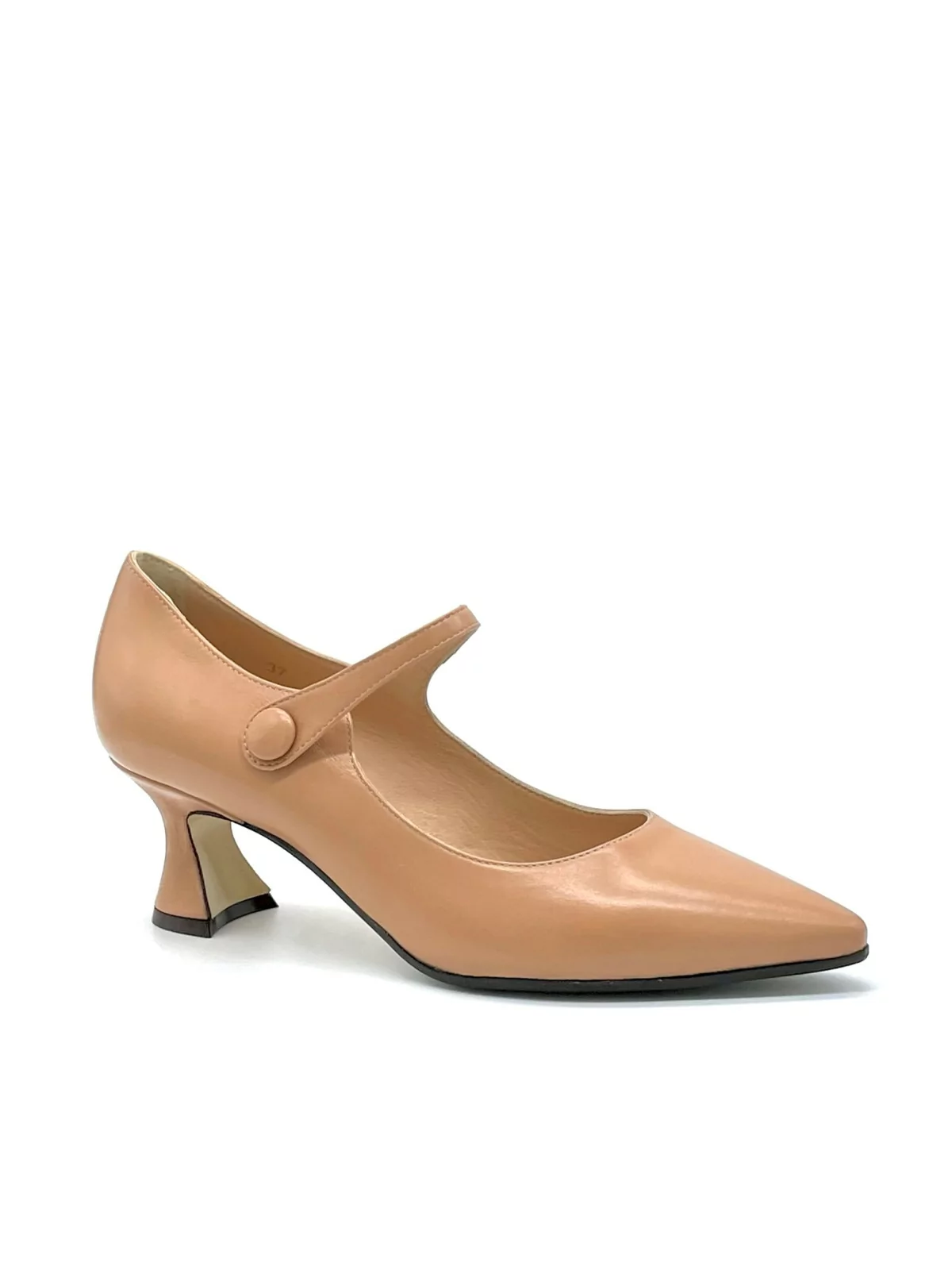 Beige leather Mary Jane pump with covered button. Leather lining, leather and ru