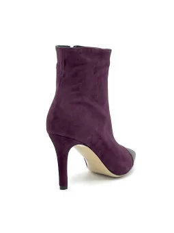 Purple suede and purple laminate leather boot. Leather lining, leather sole. 8,5