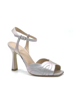 Iridescent oyster-colour leather sandal with ankle strap. Leather lining. Leathe