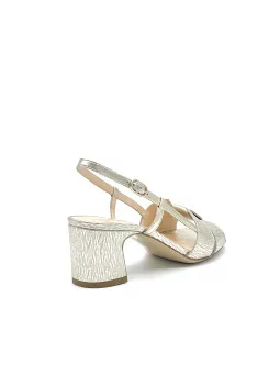 Golden laminate leather sandal. Leather lining. Leather sole. 5,5 cm heel.