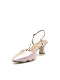Iridescent pink leather slingback with golden chain. Leather lining. Leather sol