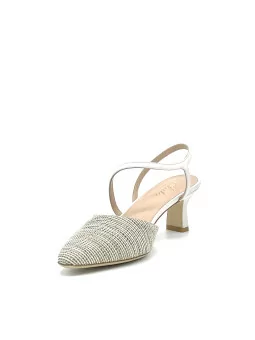 Butter-coloured leather and multicolour fabric slingback. Leather lining. Leathe