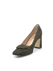Beige and brown printed suede pumps with lined accessory. Leather lining, leathe