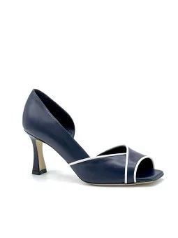 Blue and white leather open toe. Leather lining, leather sole. 7,5 cm heel.