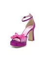 Cyclamen colored silk sandal with fuchsia color silk bow. Leather lining, leathe