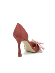 Bronze silk d’orsay with pink silk bow. Leather lining, leather sole. 9,5 cm h