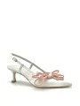 White silk slingback with silk pink bow. Leather lining, leather sole. 5,5 cm he