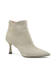 Beige and cream color printed suede ankleboot. Leather lining, leather and rubbe