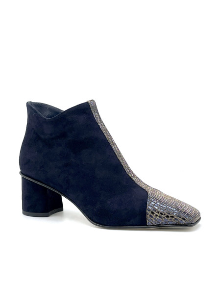 Blue suede and iridescent printed fabric boots. Leather lining, leather and rubb