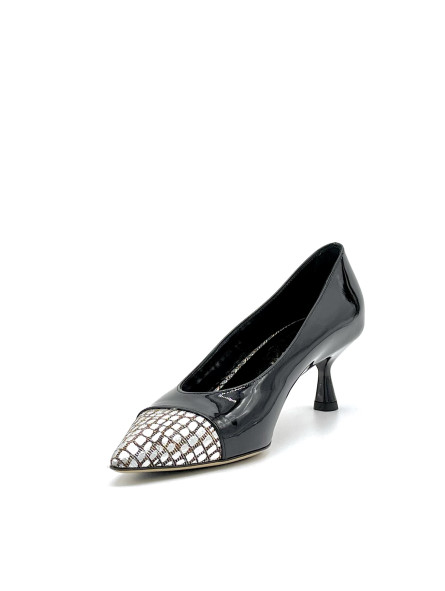 Black patent and silver printed fabric pump. Leather lining, leather and rubber 