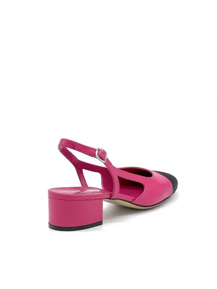 Fuchsia leather and black fabric slingback. Leather lining, leather sole. 3,5 cm