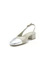 Light taupe and silver laminate leather slingback. Leather lining, leather sole.