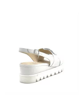 Milk color leather sandal with jewel accessory. Leather lining, leather covered 