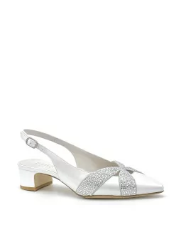 Slingback in pelle perlata bianca e applicazione di strass. Fodera in pelle, suo