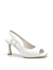 White laminate fabric sandal. Leather lining, leather sole. 7,5 cm heel.