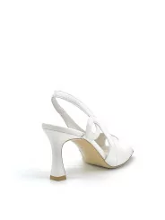 White laminate fabric sandal. Leather lining, leather sole. 7,5 cm heel.