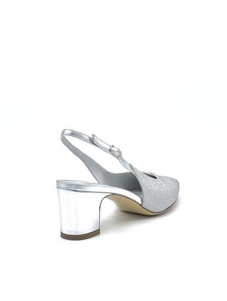 Silver laminate leather and glitter fabric slingback. Leather lining, leather so