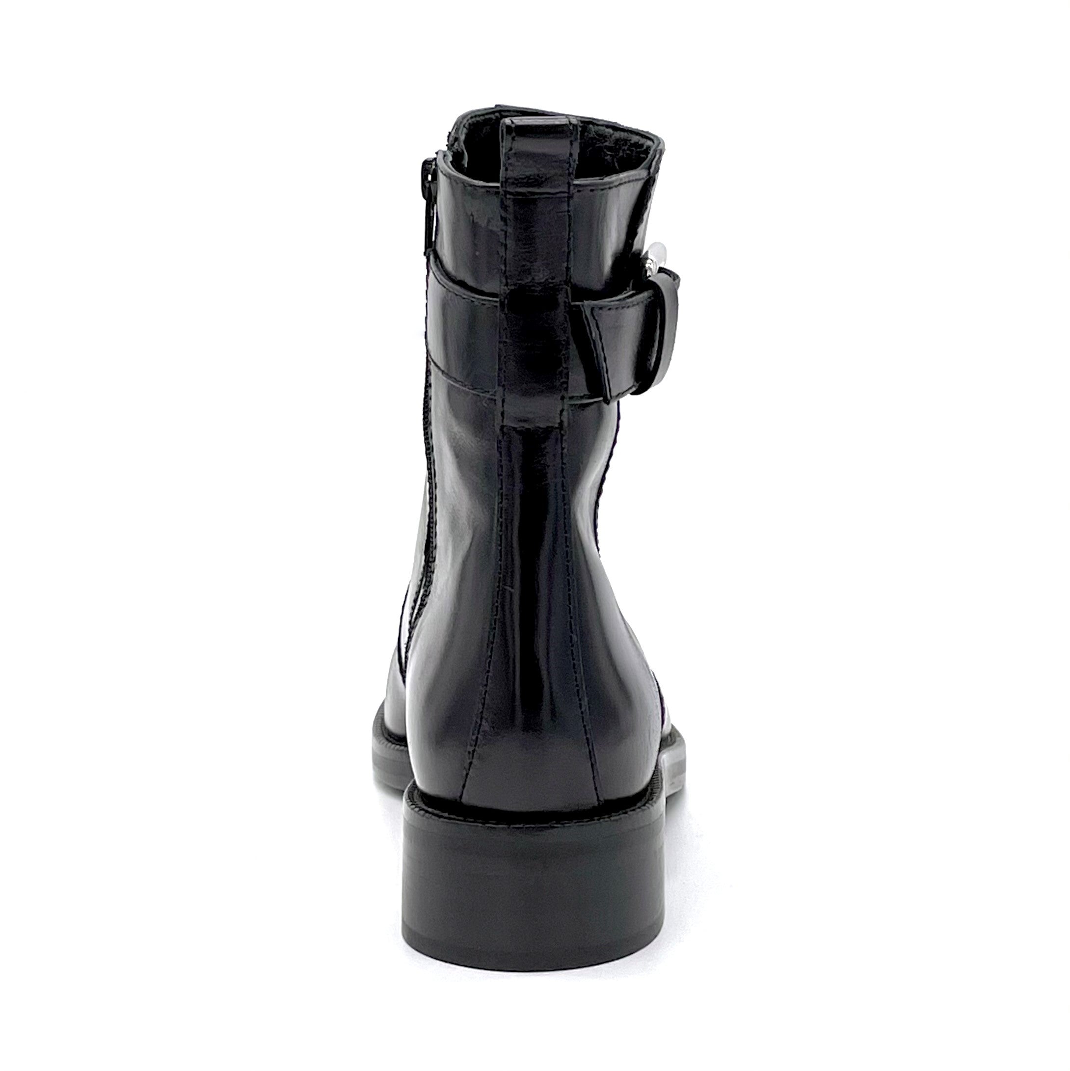 Stivaletto in pelle nera con fibbia - Cod. 51530