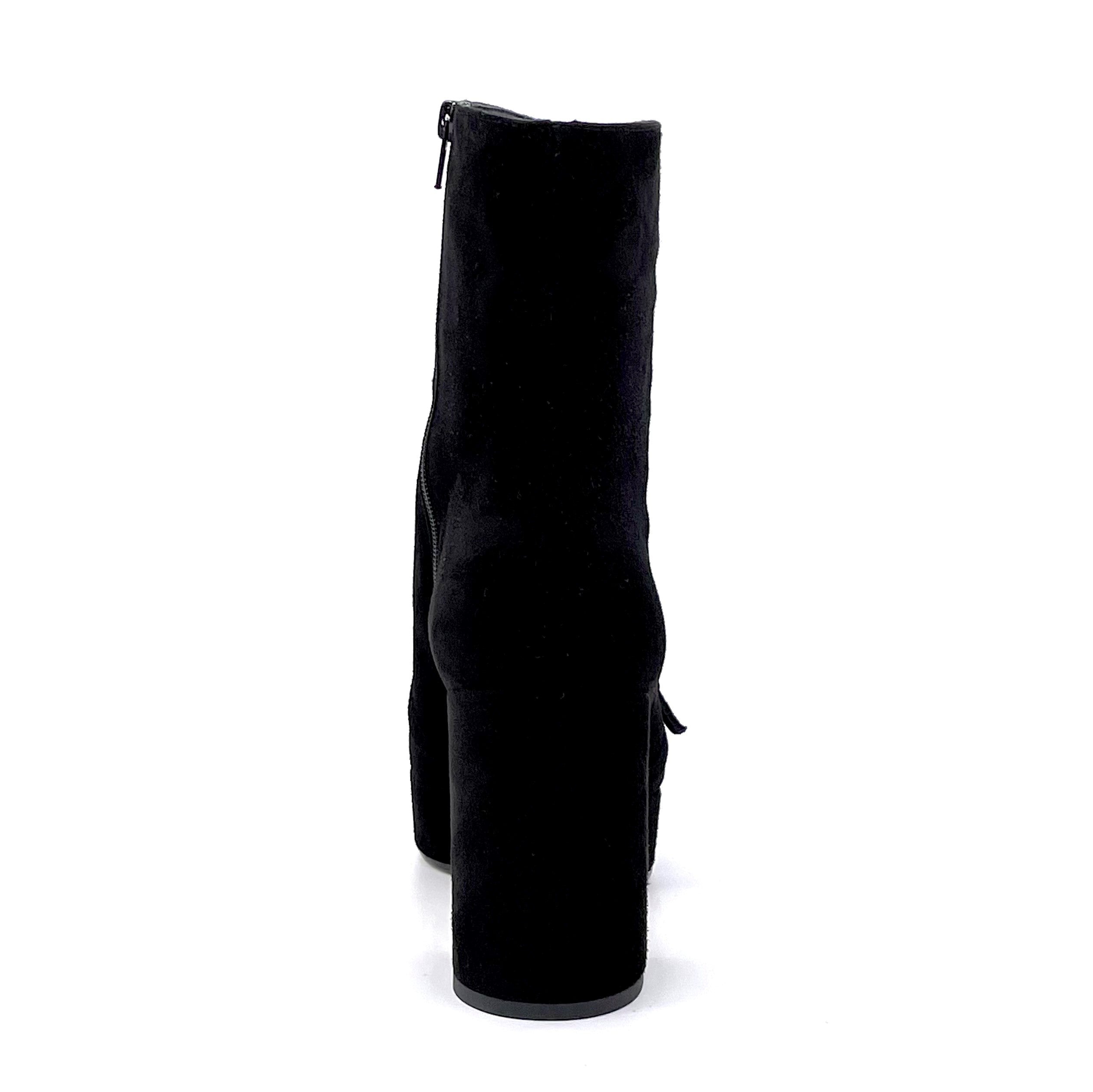 Stivaletto in camoscio nero con plateau - Cod. 51510