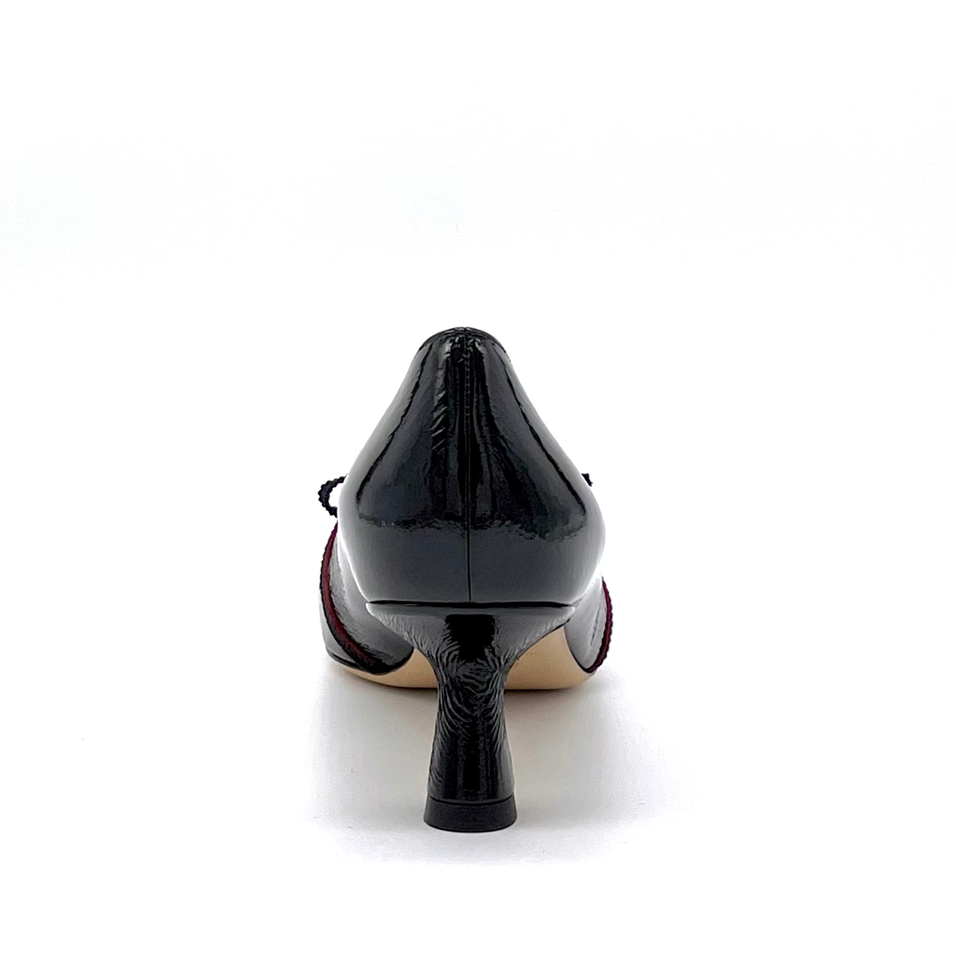 Décolleté in vernice nera effetto stropicciato con nastrino in grosgrain - Cod. 51521_1