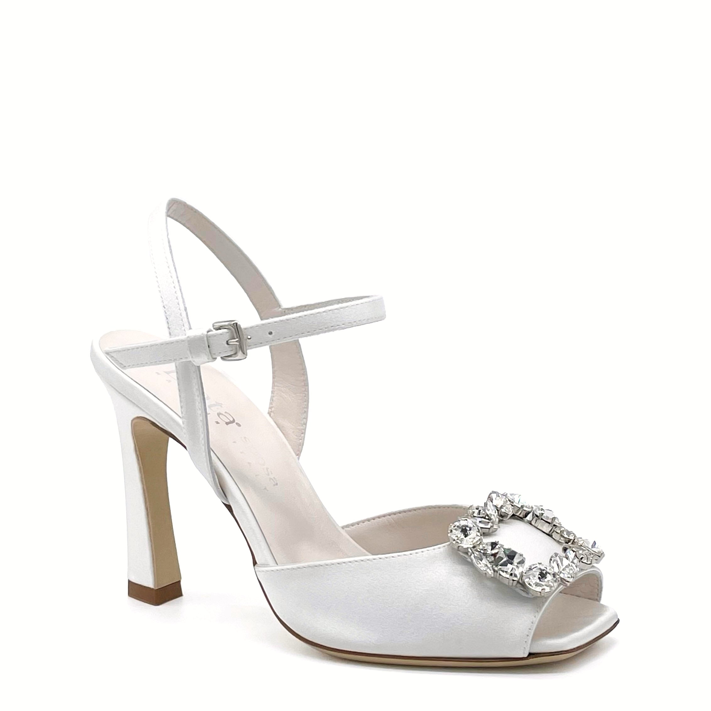 Sandalo in seta bianca con accessorio gioiello - Cod. S2206