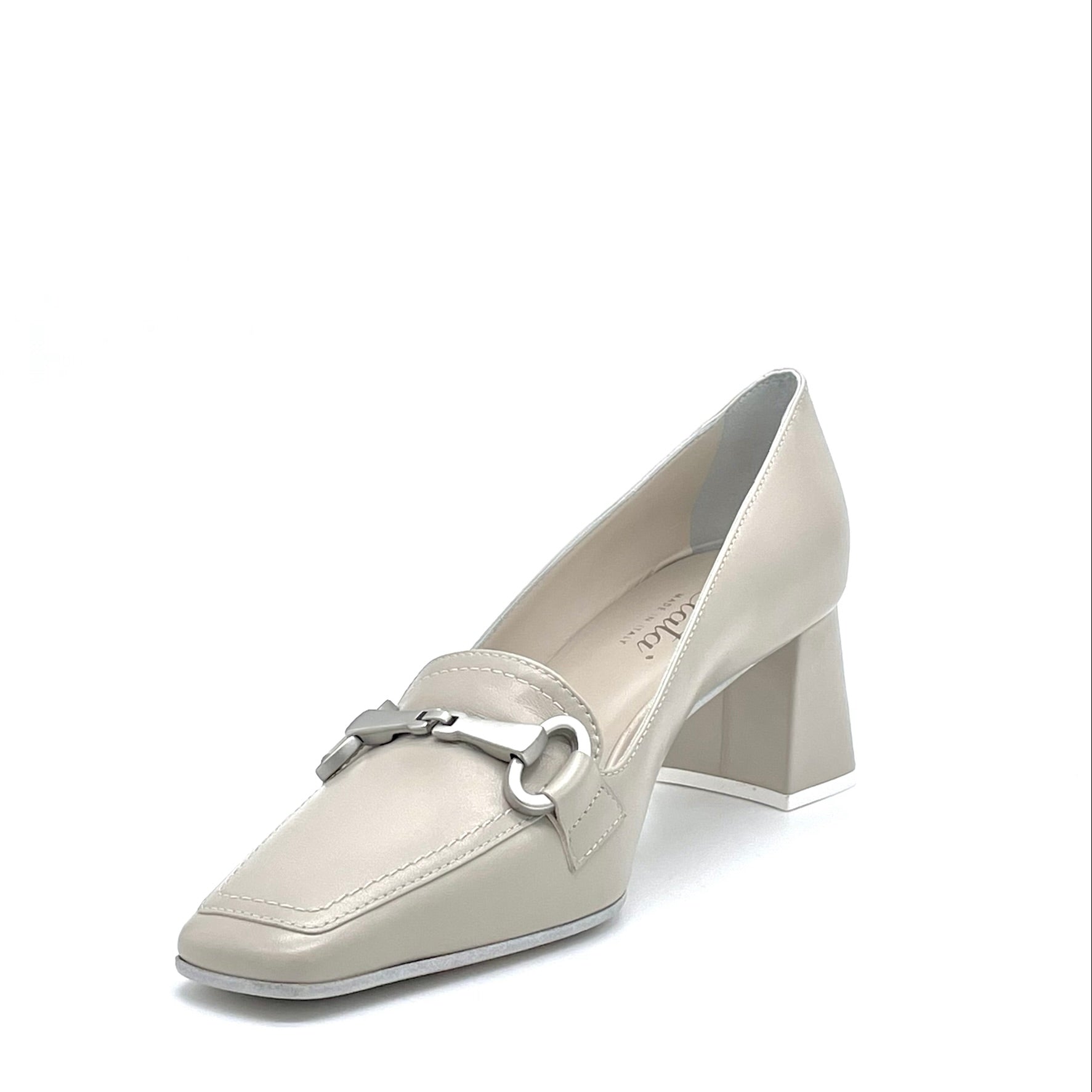 Light taupe leather moccasin with clamp accessory - Cod- 12164_1