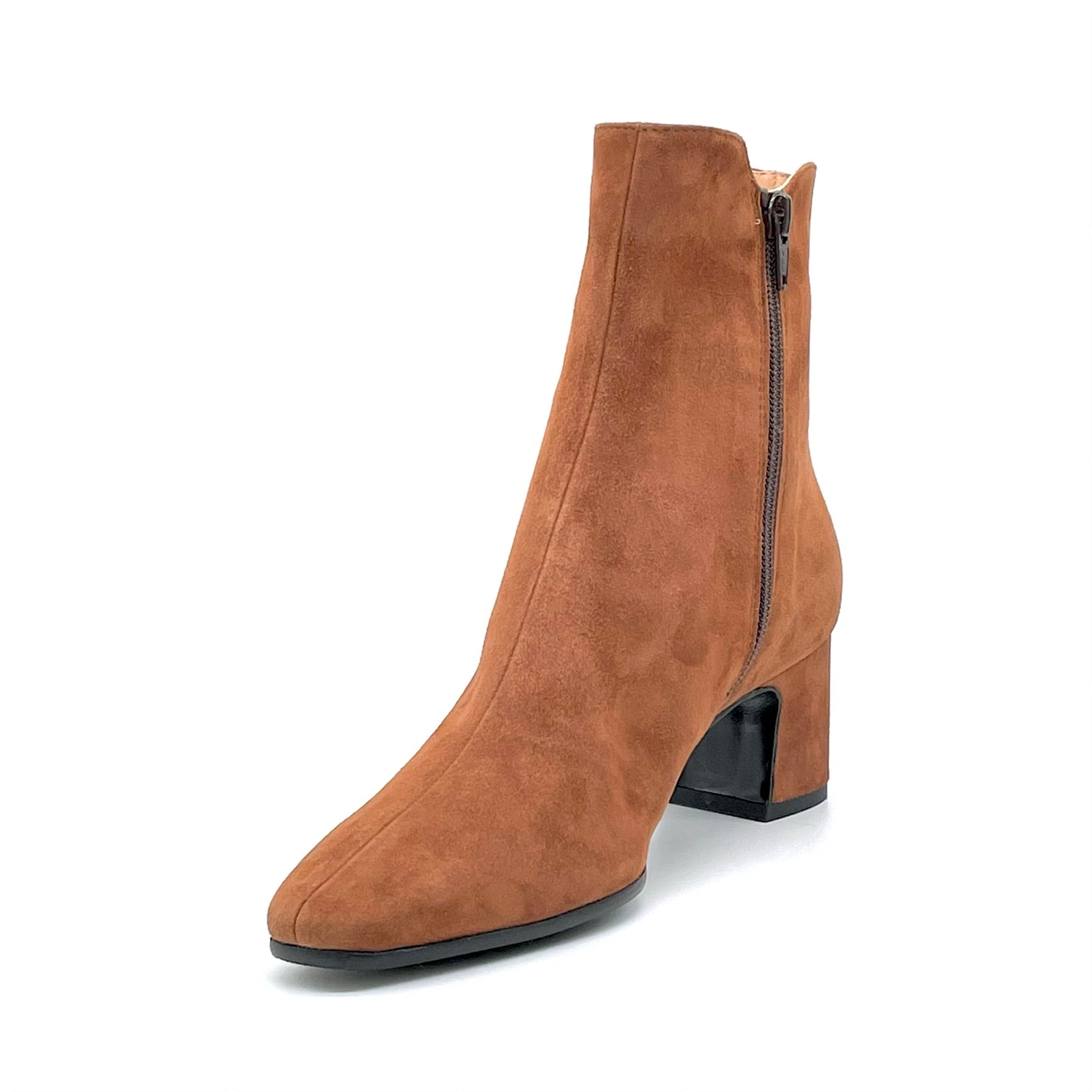 Stivaletto in camoscio caramello - Cod. 52515