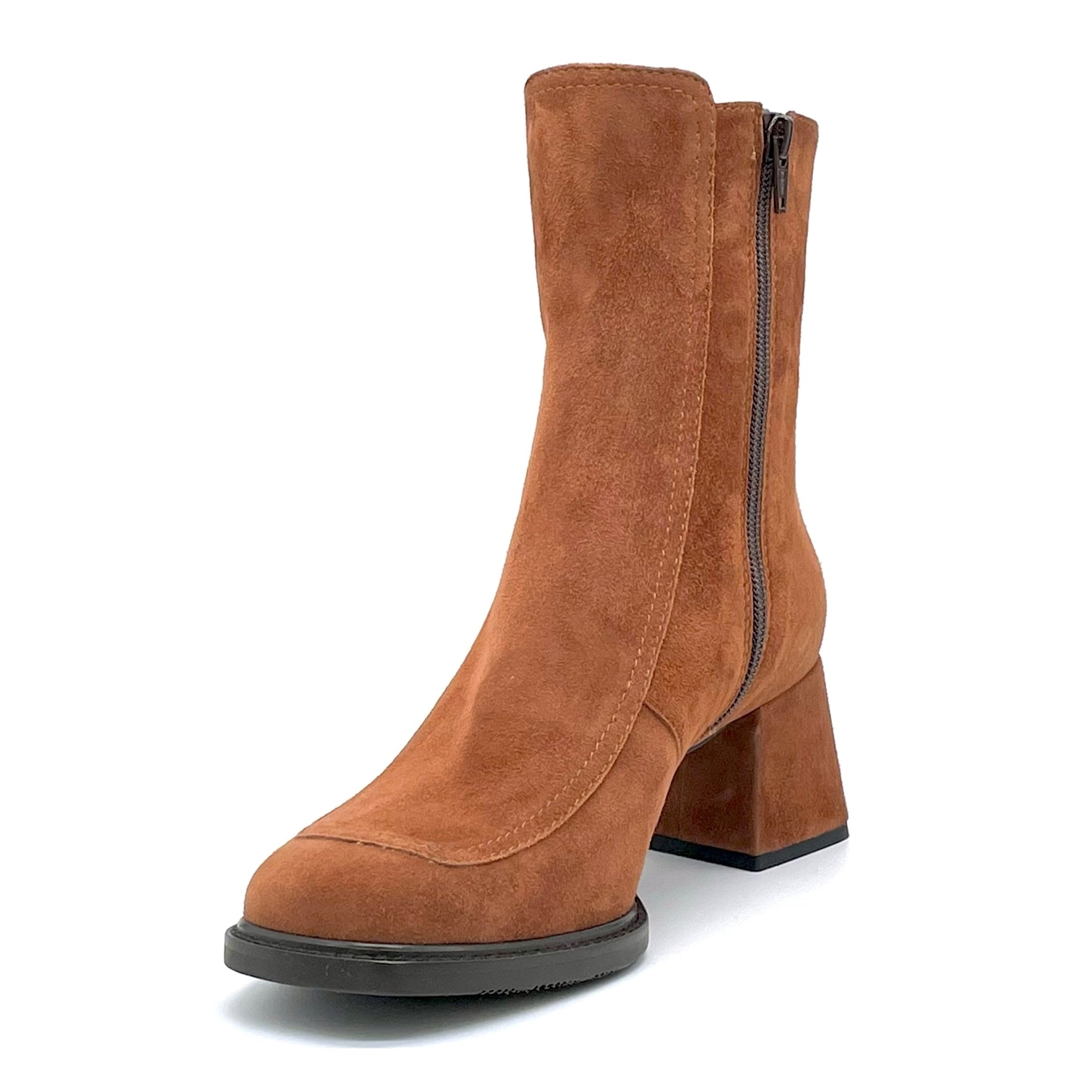 Caramel colour suede boot - Cod. 52543