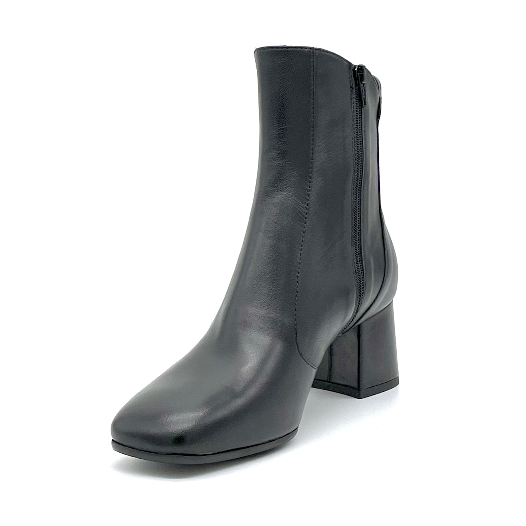 Stivaletto in pelle nera - Cod. 52526
