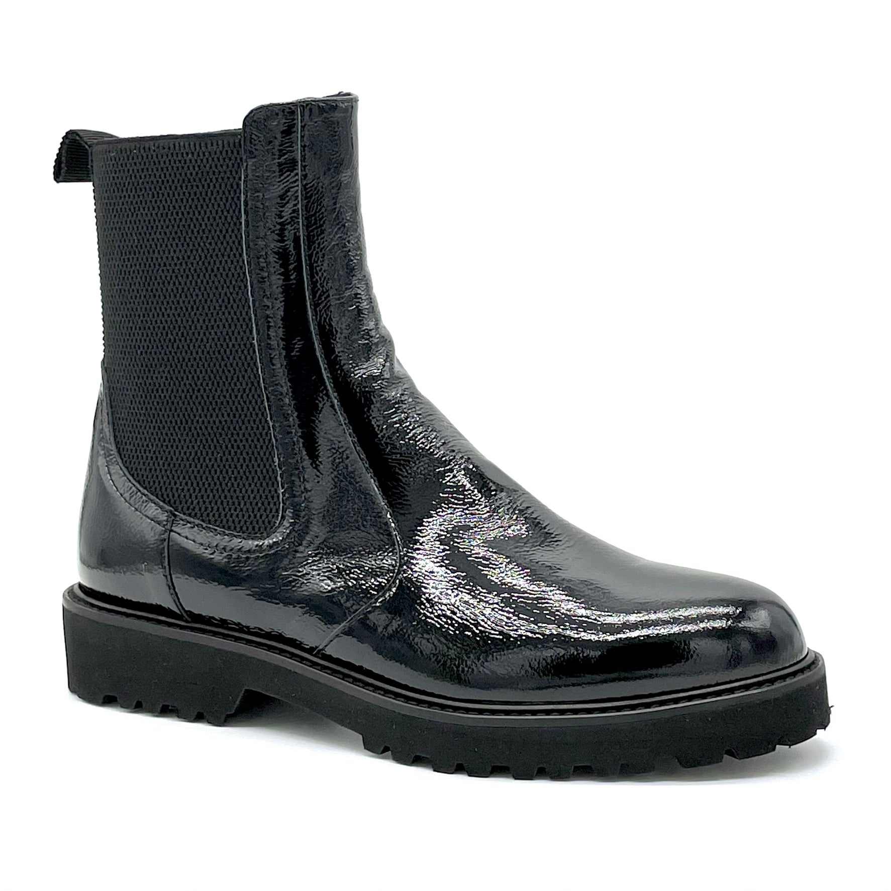 Black patent leather with creased effect beatle - Cod. 52550