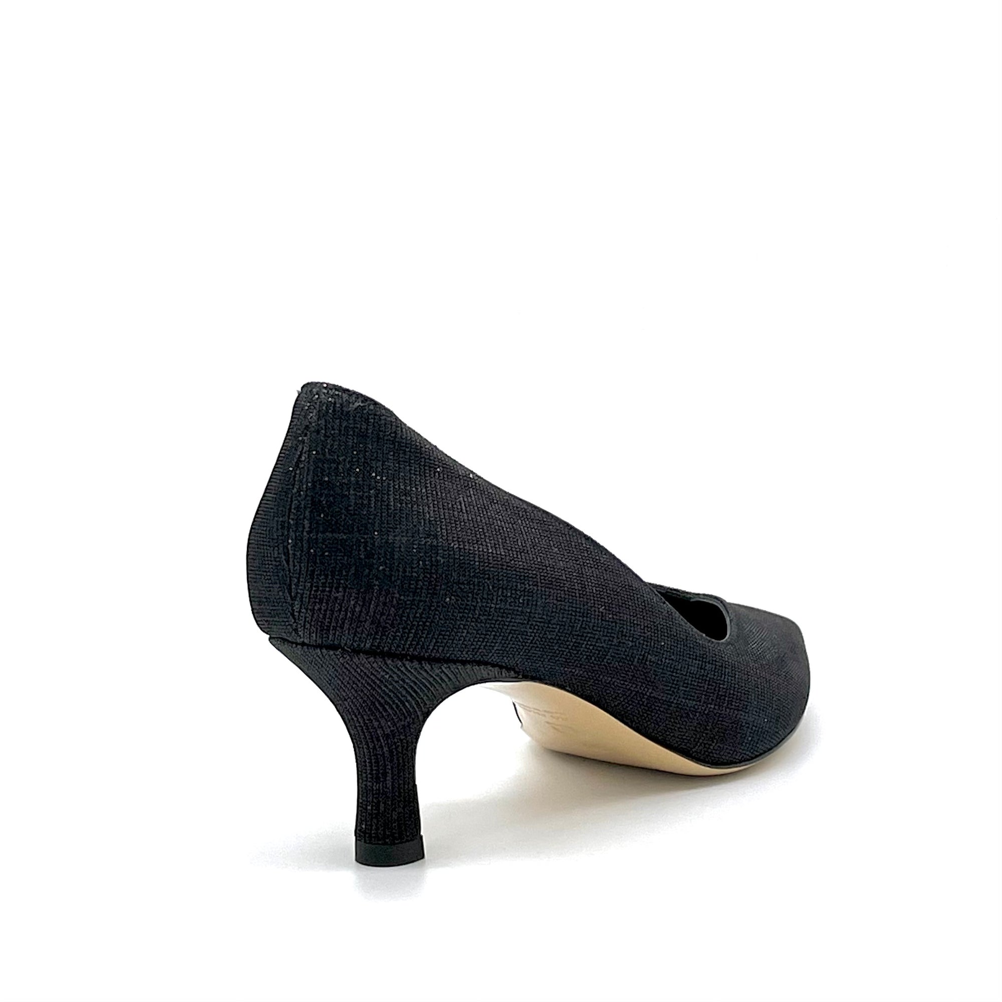 Décolleté in tessuto laminato nero aperte dal lato interno - Cod. 12151_2