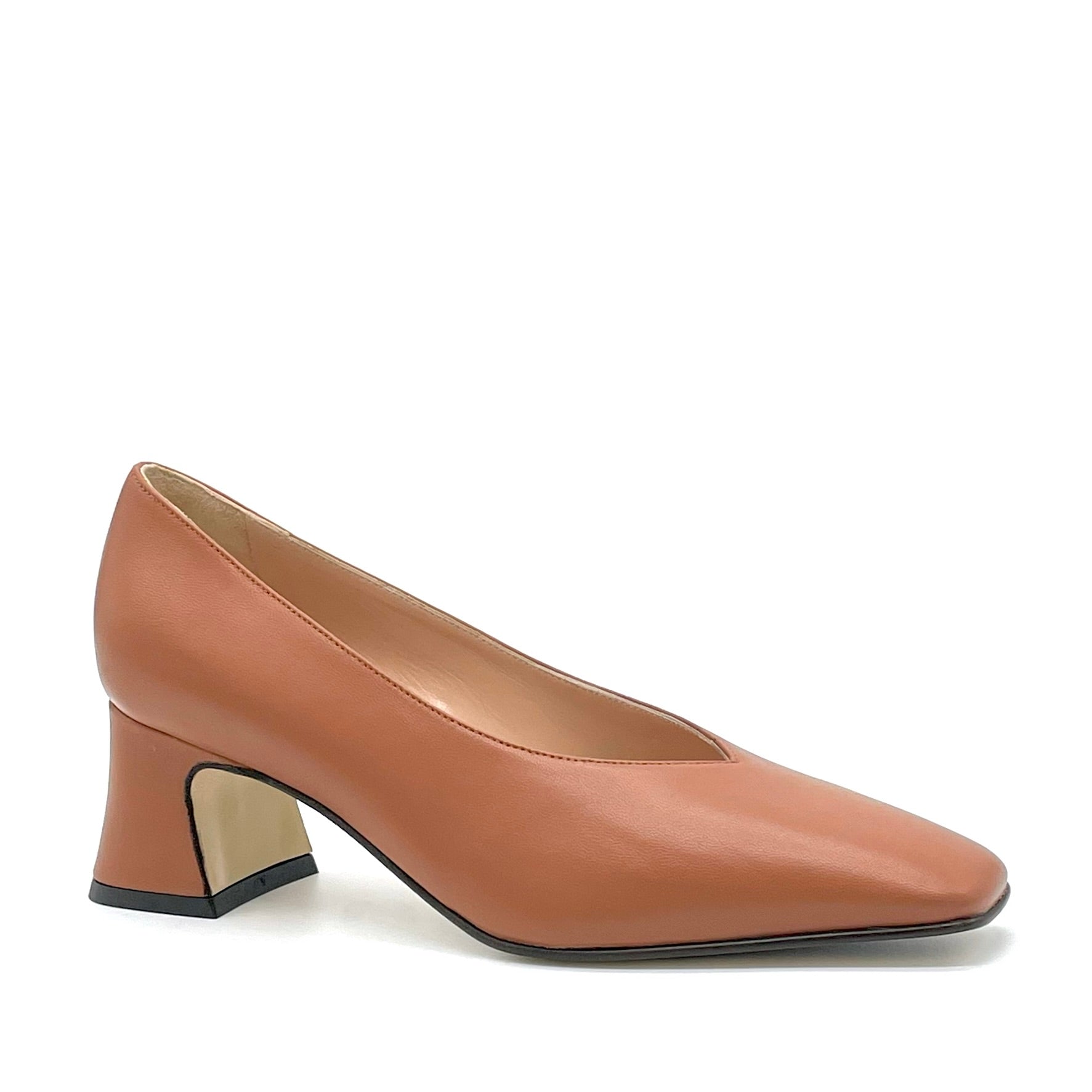 Décolleté in pelle color caramello – Cod. 53506