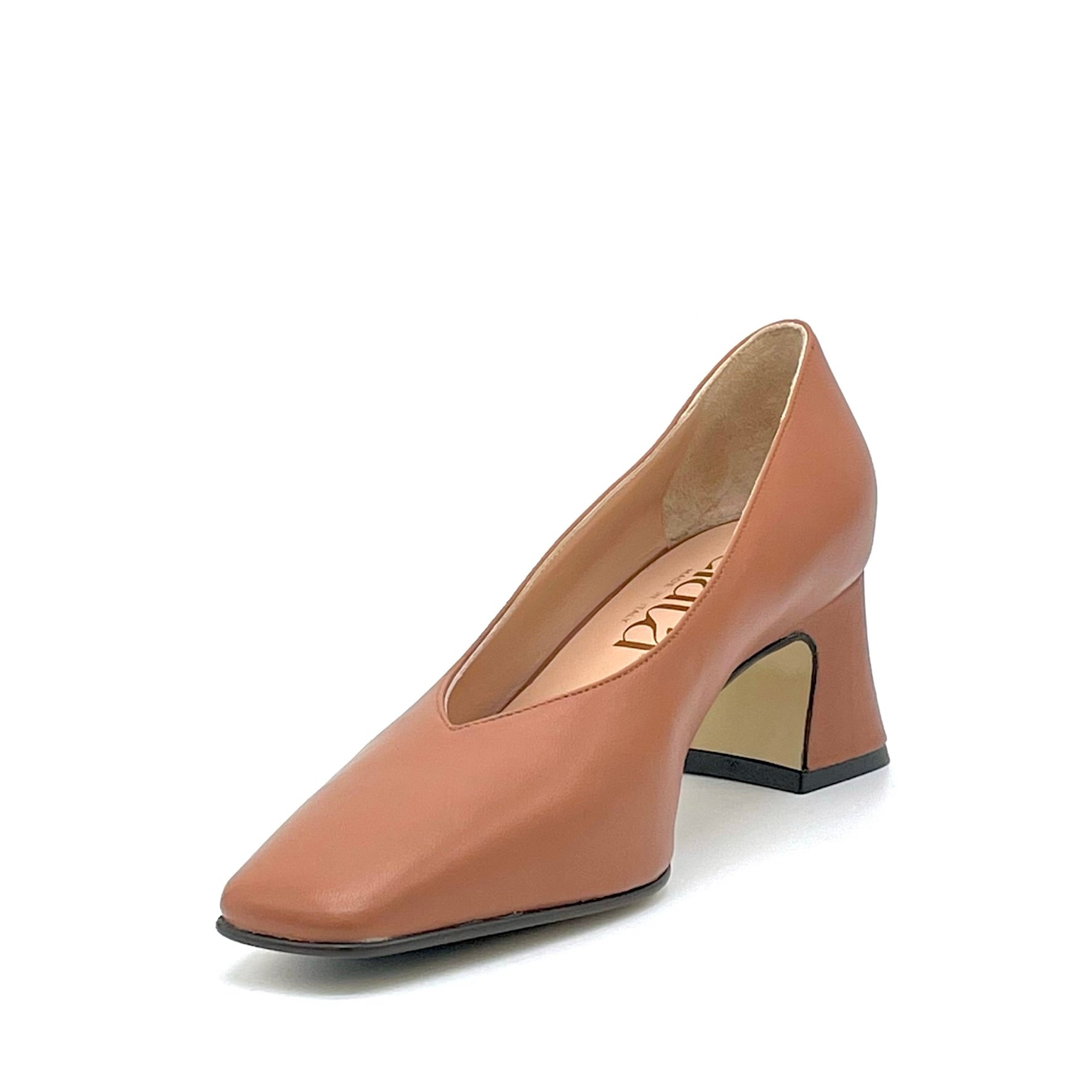 Décolleté in pelle color caramello – Cod. 53506