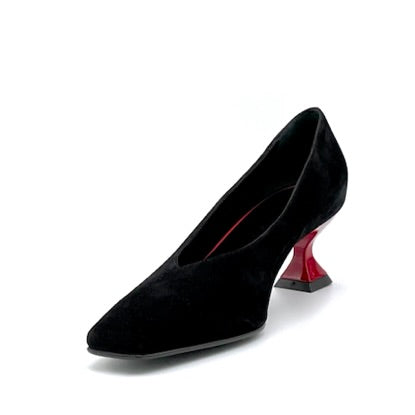 Décolleté in camoscio nero con tacco laccato rosso – Cod. 53506_1