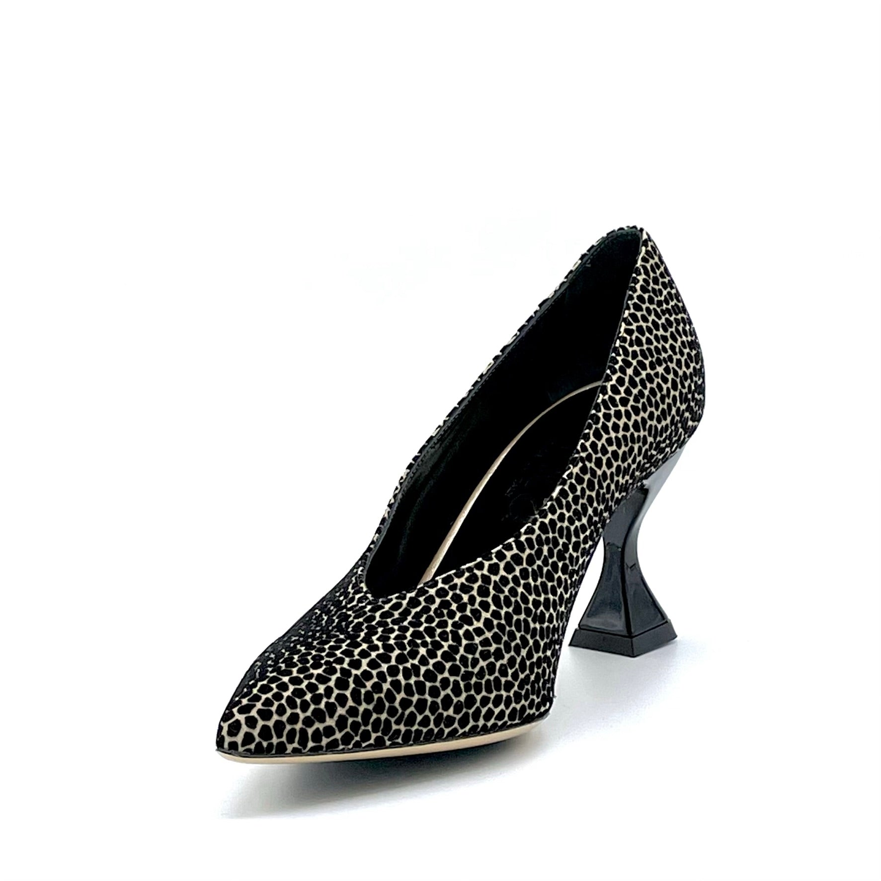 Décolleté in camoscio stampato beige e nero – Cod. 53517