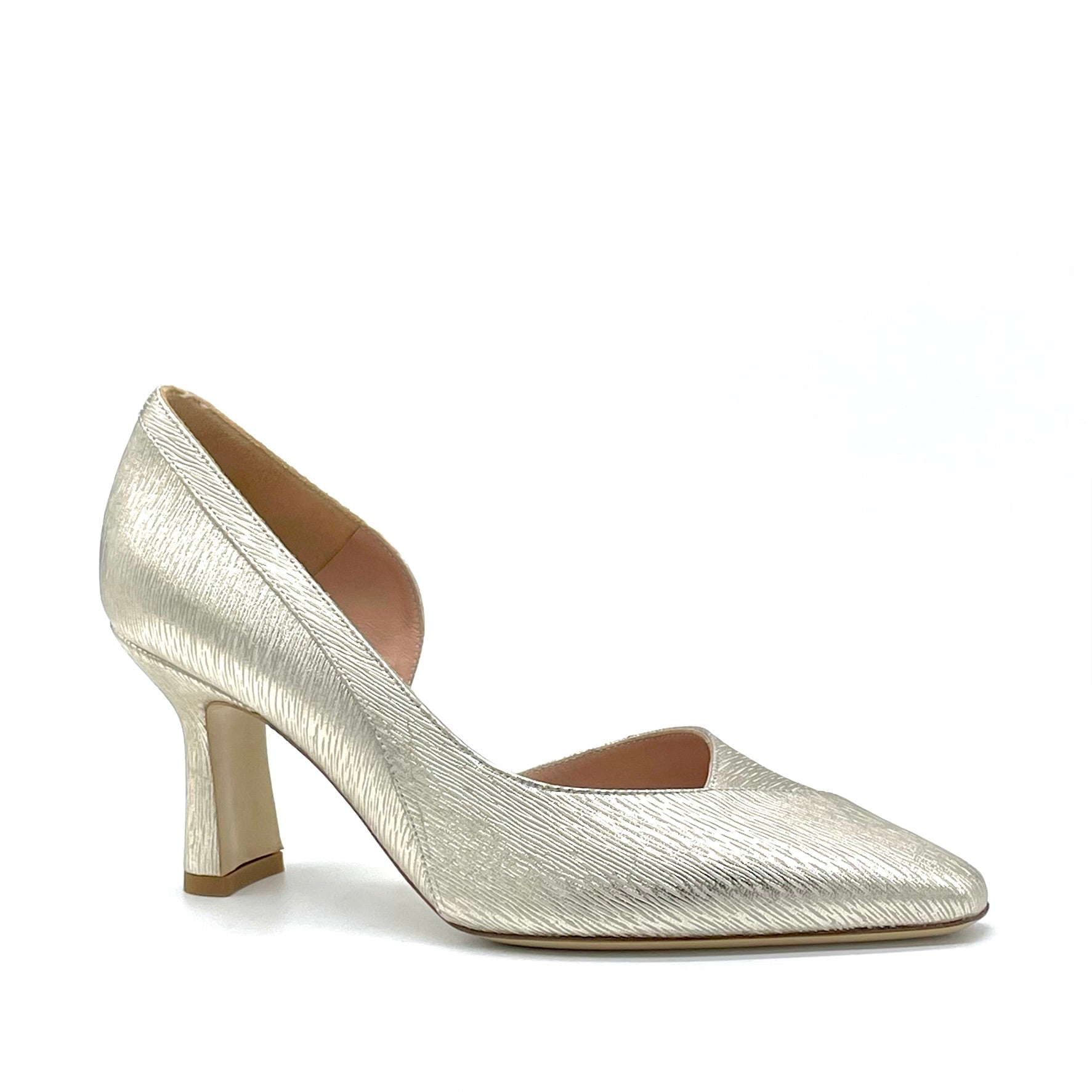 Gold laminate leather pumps with internal opening – Cod. 14155