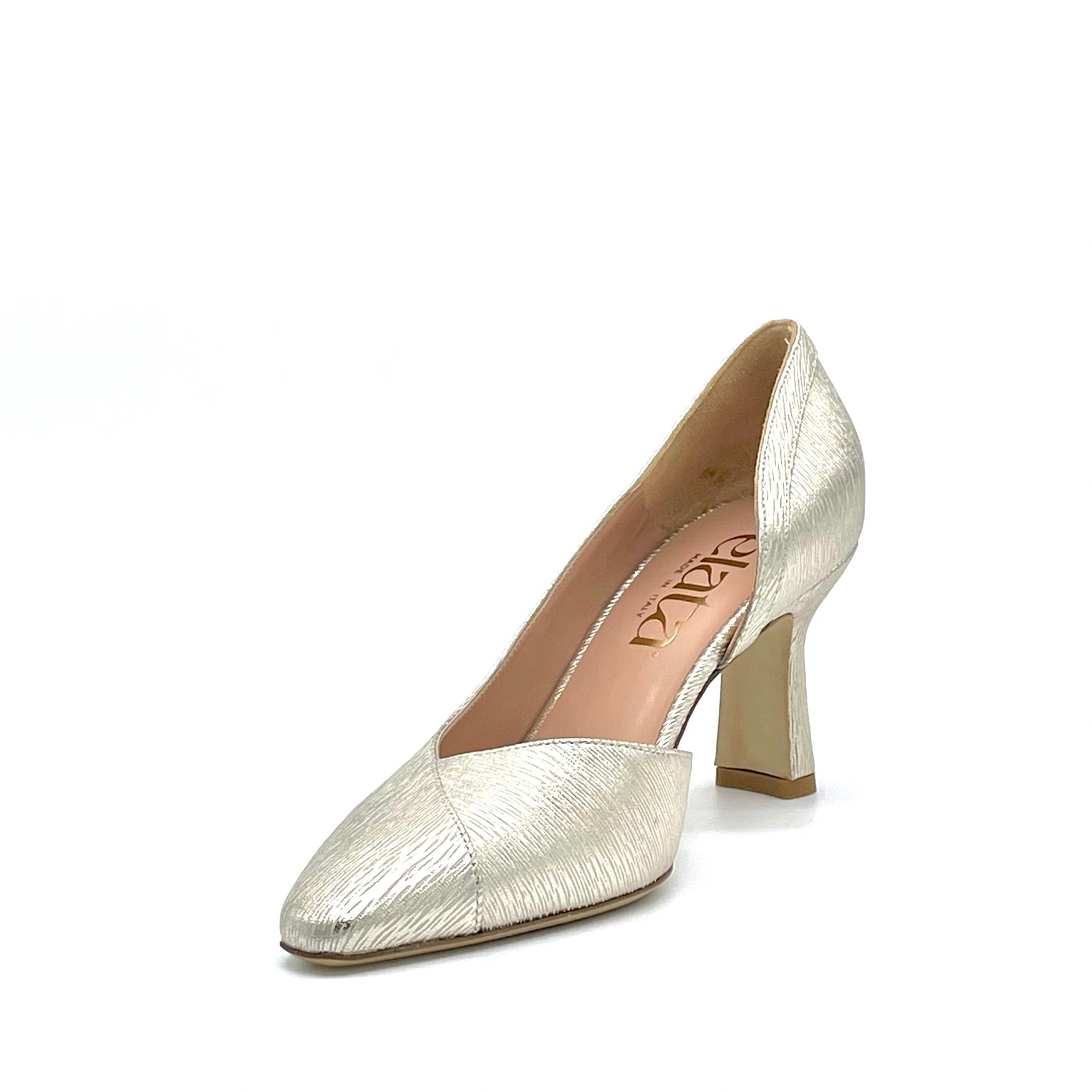 Gold laminate leather pumps with internal opening – Cod. 14155